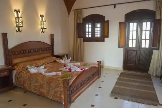 ShagraDeluxeChalet3_32d9d_lg